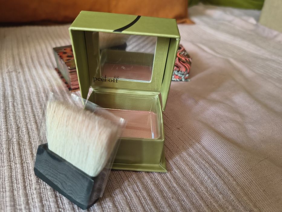 Róż do policzków / puder Benefit Dandelion