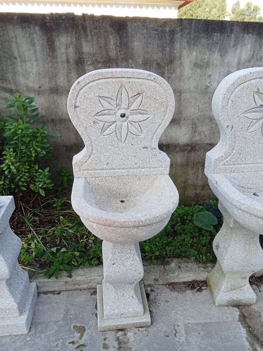 Fontanário elegante em granito