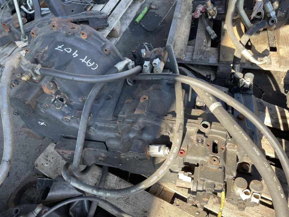 CAT CAterpillar TH407 - skrzynia biegów