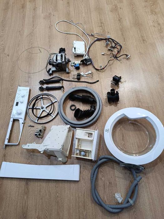 Запчасти стиральной машинки Indesit iwsd 61051ua, разборка