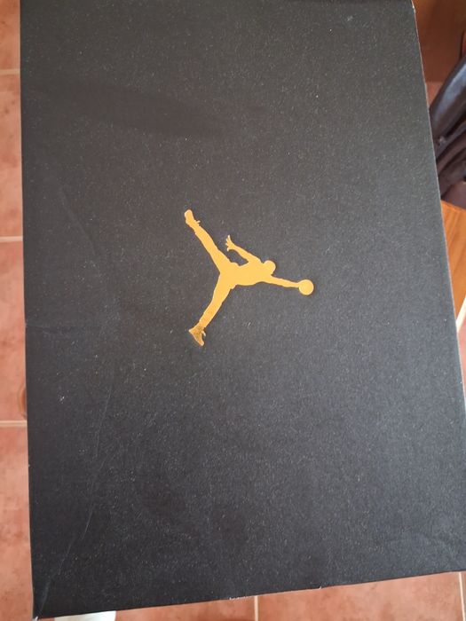 Sapatilhas jordan spizike