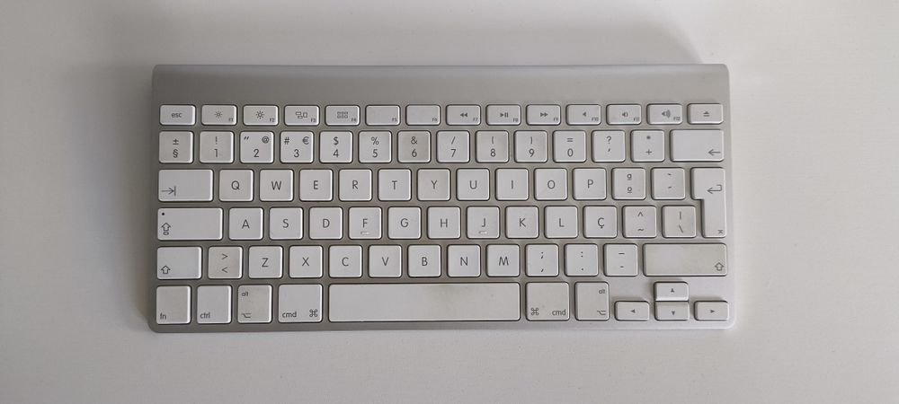 Teclado Apple Magic Keyboard468953138547937281
