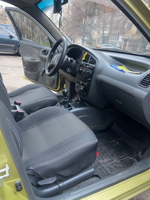 Продам автомобіль Део ланос 1.4