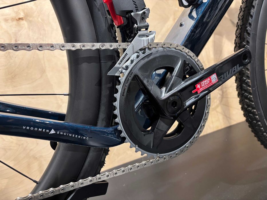 Aero Gravel 3T Racemax Italia, karbonowe koła, Sram Rival