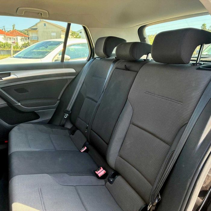 VW Golf VII 1.6 TDi BlueMotion Highline · Nacional
