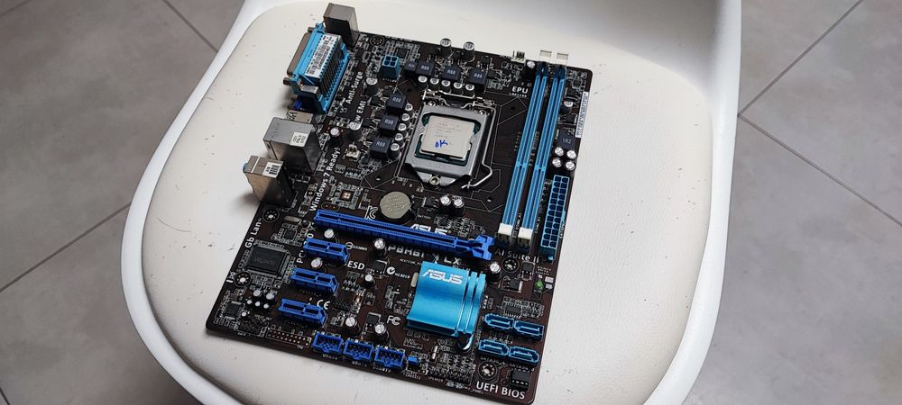 Motherboard ASUS P8H61-M LX ( Socket 1155 )