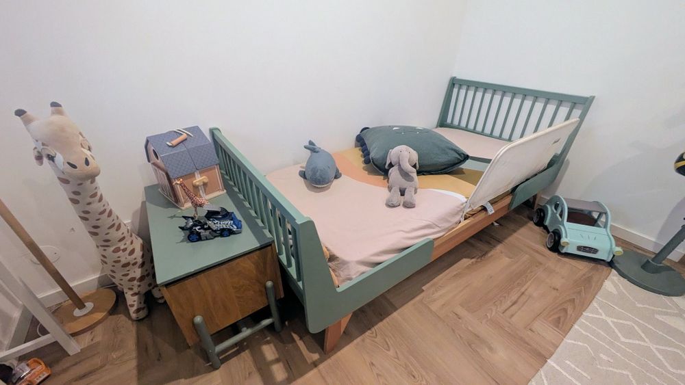 Cama evolutiva, baú e bengaleiro LaRedoute