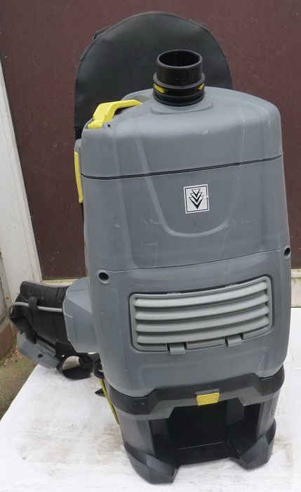 Odkurzacz plecakowy akumulatorowy Karcher BV 5/1 Bp