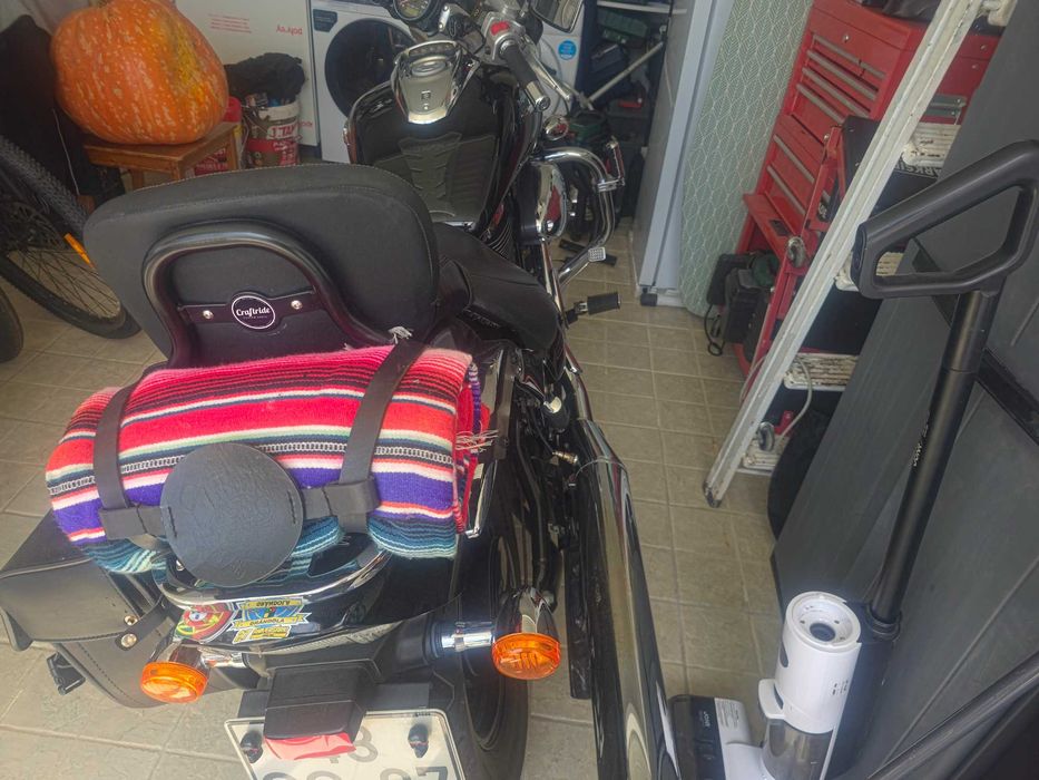 Vendo Suzuki M800