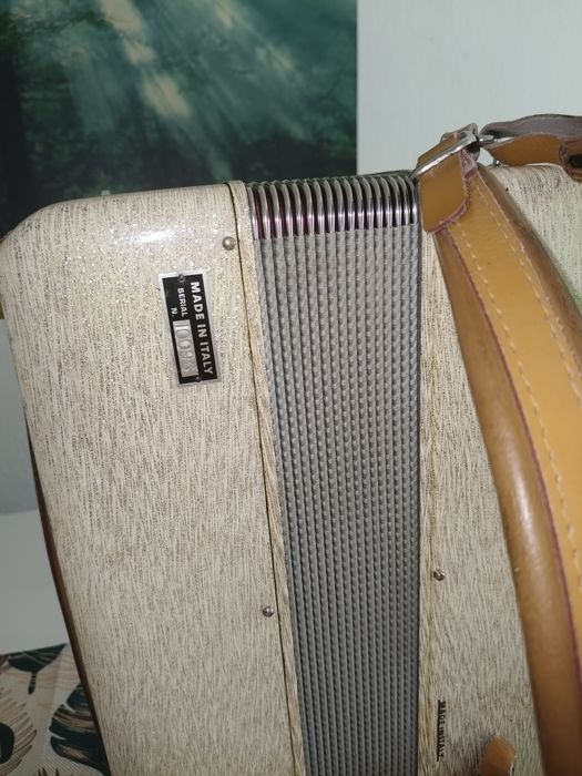 Acordeão Crucianelli Codim France – 80 Baixos | 2 Vozes |