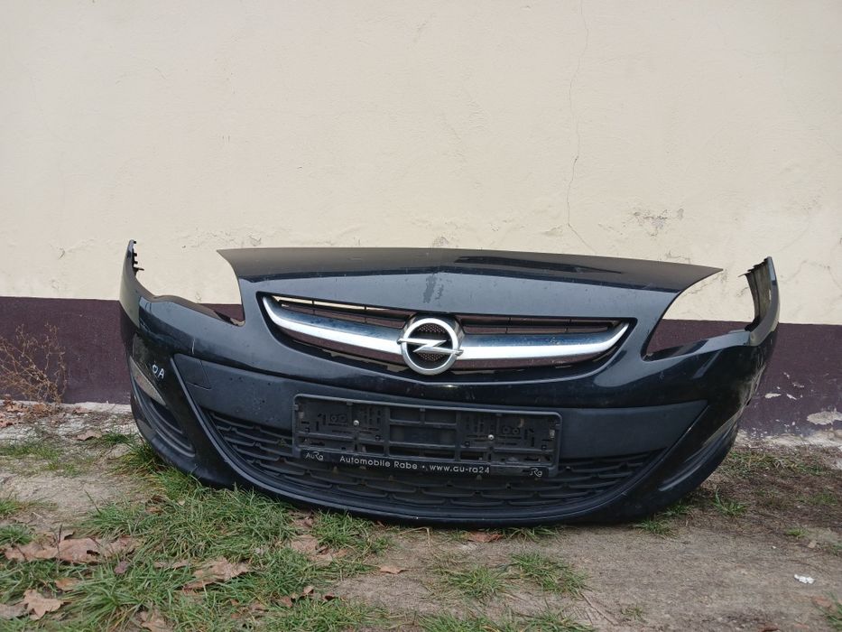 Передній бампер opel astra j 2014