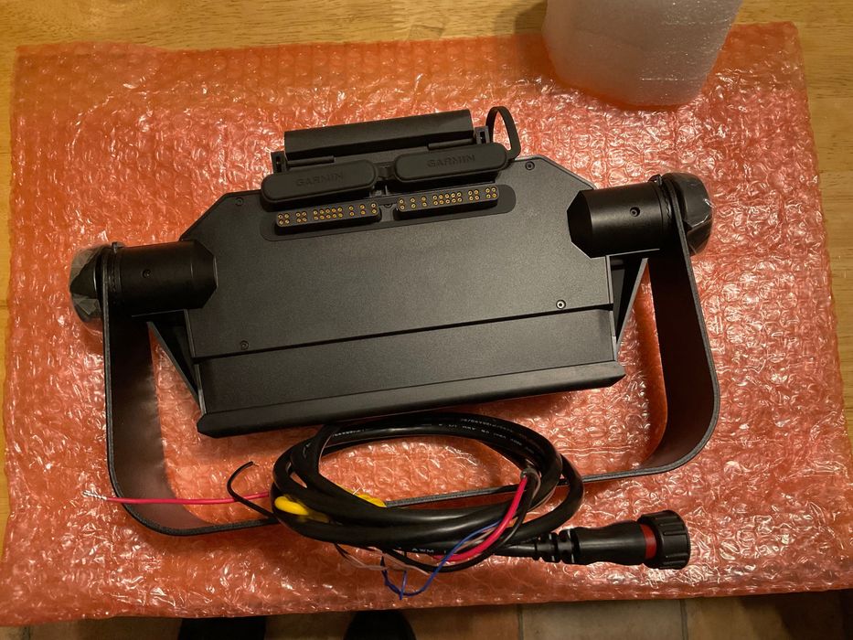 Baza Garmin Quick Release ECHOMAP Ultra 122sv