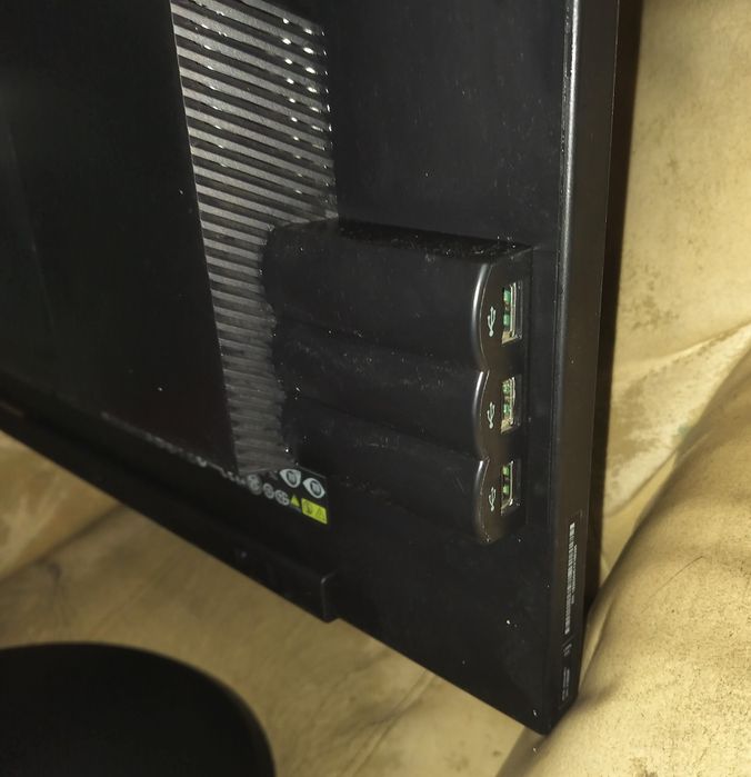 Монітор Lenovo LT2323pwa