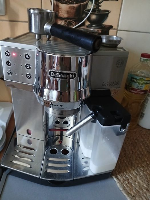 Ekspres DeLonghi EC 850M