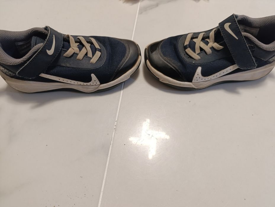 Nike dziecięce r 28