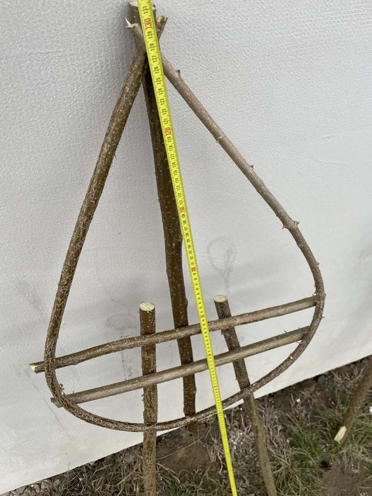 Stelaże pod wieńce cmentarne łezki 9 paczek