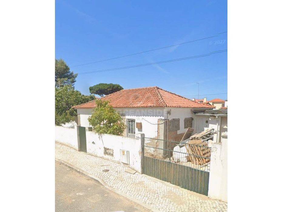 Moradia com Projeto Aprovado - Murches