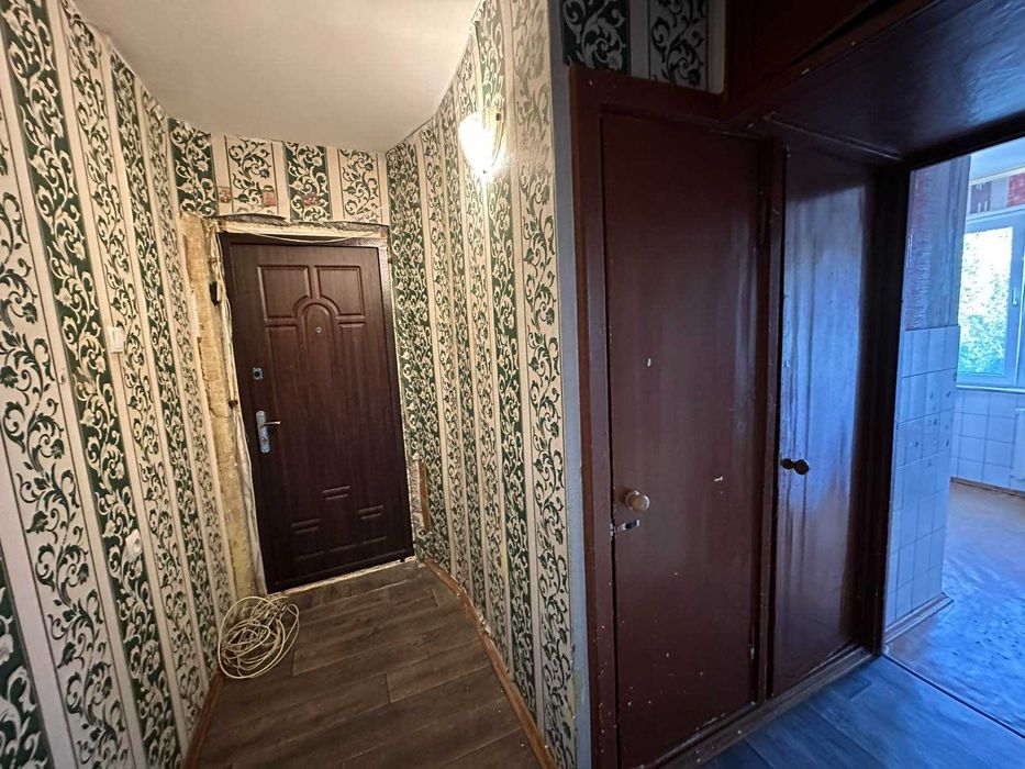 Продаж затишної 2 кімн кв-ри по вул Льотній, 11а навпроти маг. "Седам"