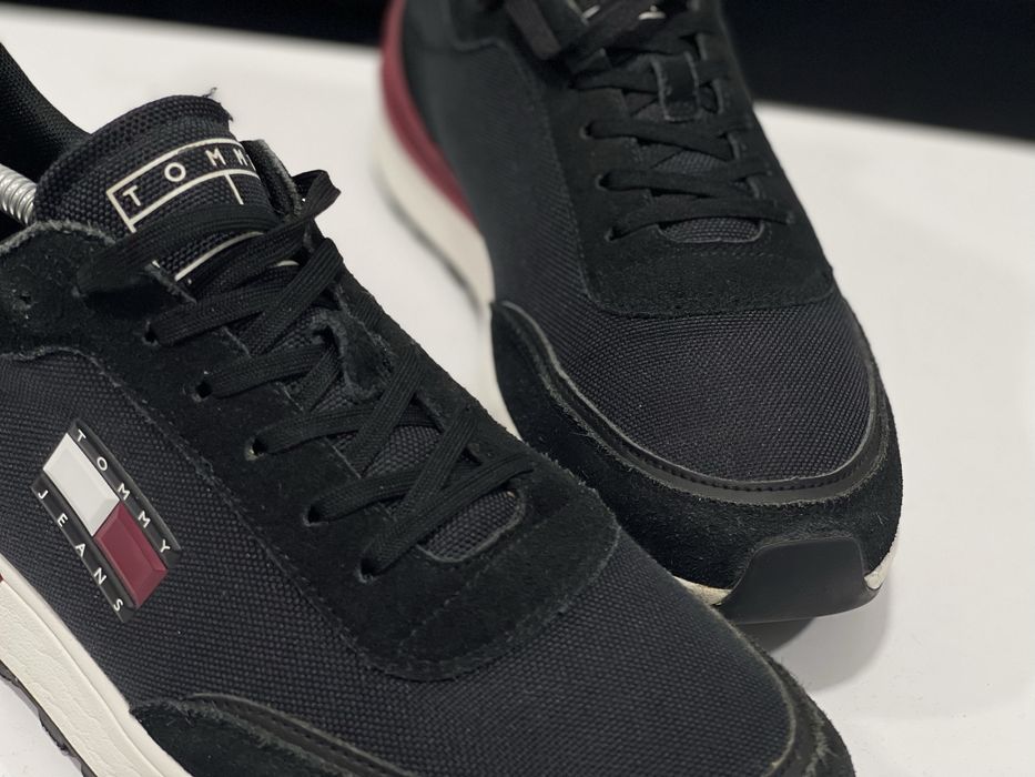 Tommy hilfiger  45 29см.