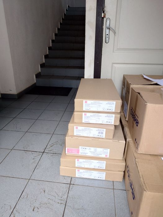 Кухня нова  запакована