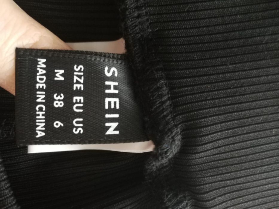 Nowe spodnie dresowe czarne ze ściągaczem treningowe