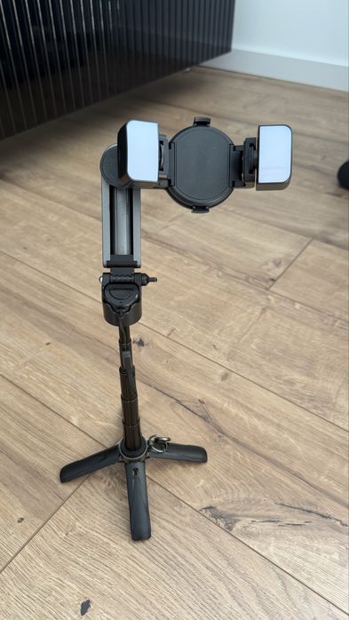 Selfi Stick Magic John z oświetleniem