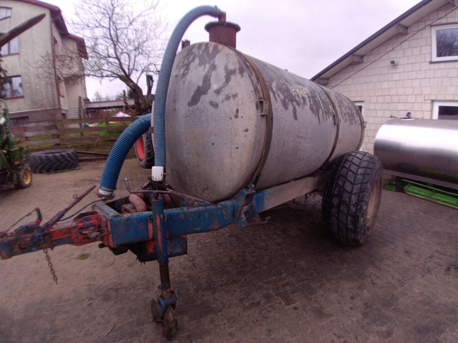 Beczkowóz rama pompa wylewka os koło zawór