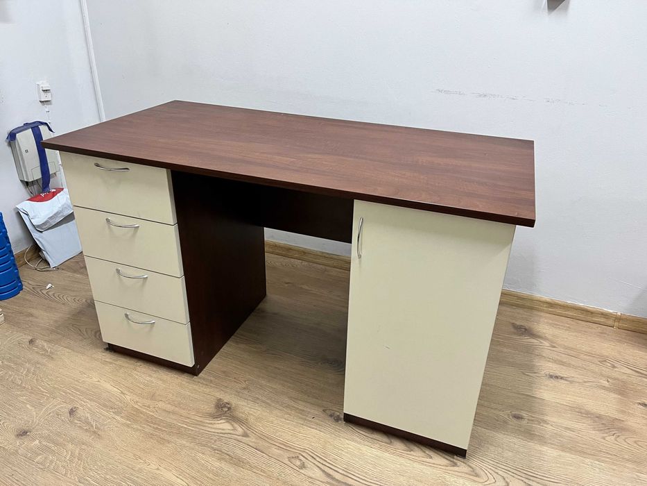 Biurko z szafką i komodą- stan bdb