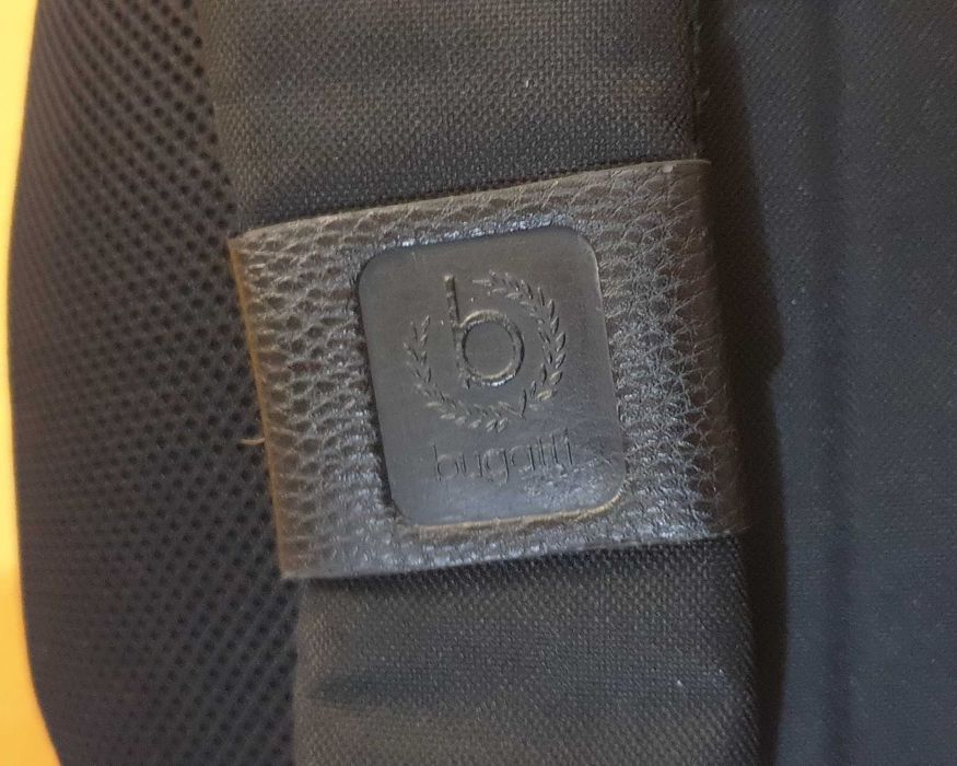 Oryginalny plecak Bugatti