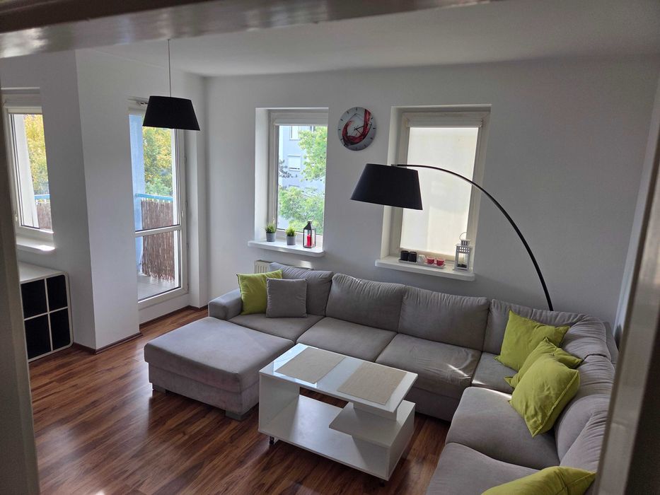Duża kawalerka 36m² z osobną kuchnią, balkonem i klimatyzacją - Sielawy 4 Naramowice - bezposrednio