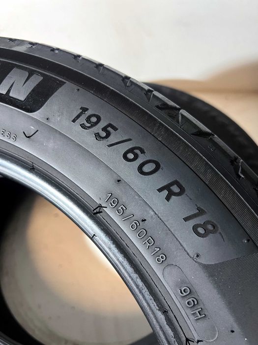 Pneus Michelin e-Primacy (EV) - 195/60/18 - Muito Bons
