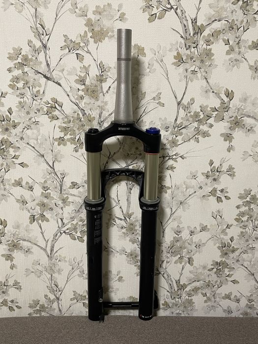 Вилка RockShox Recon Gold RL  27.5 100мм