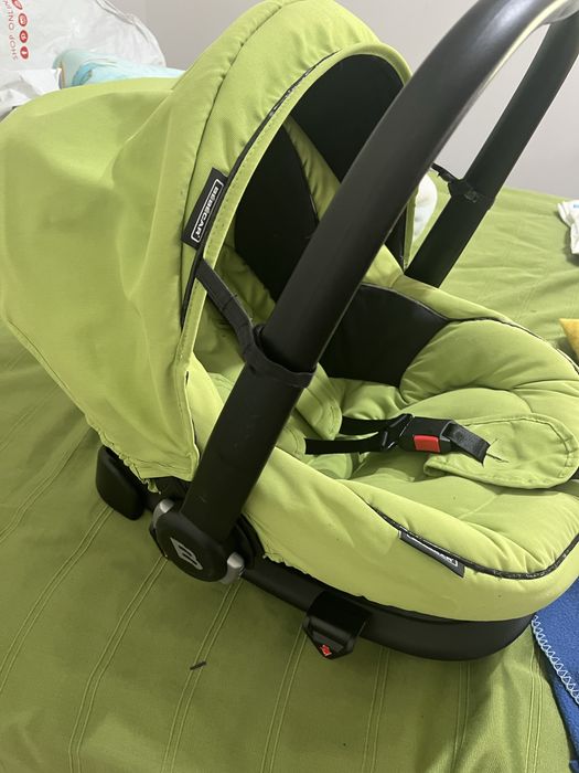 Carrinho verde, super completo  - passeio e cadeira e ovo