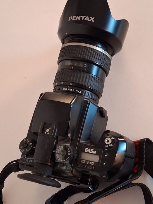 Pentax 645 com objetiva 45-85 mm