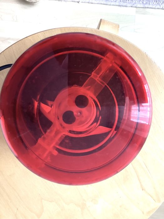 Lampa dyskotekowa migająca światłem czerwona