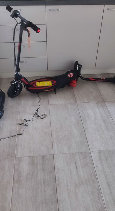 Електросамокат Razor Power Core E100S з сидінням