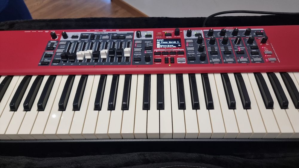 Nord Electro 6d 73 + Pack de timbres NE6