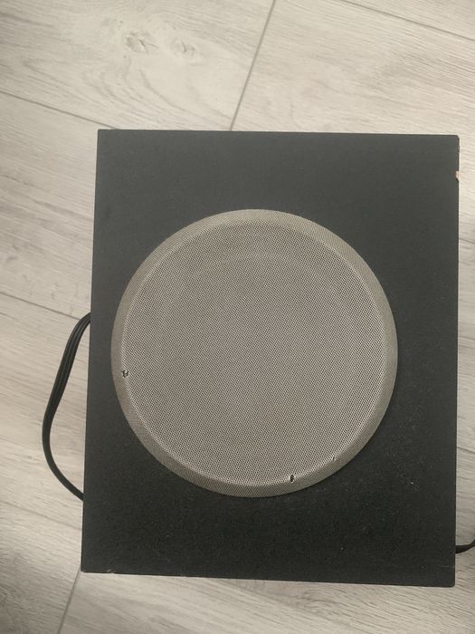 Сабвуфер + активная и пассивная колонки