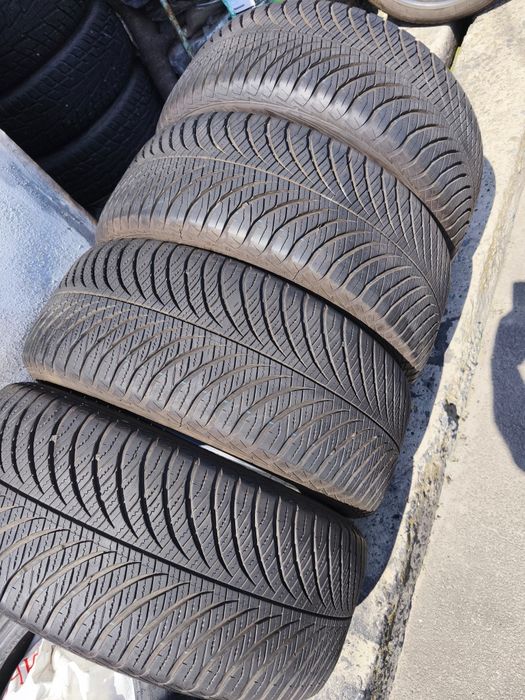 goodyear vector 4seasons 215 60 17 - Купити шини для авто - Ціна