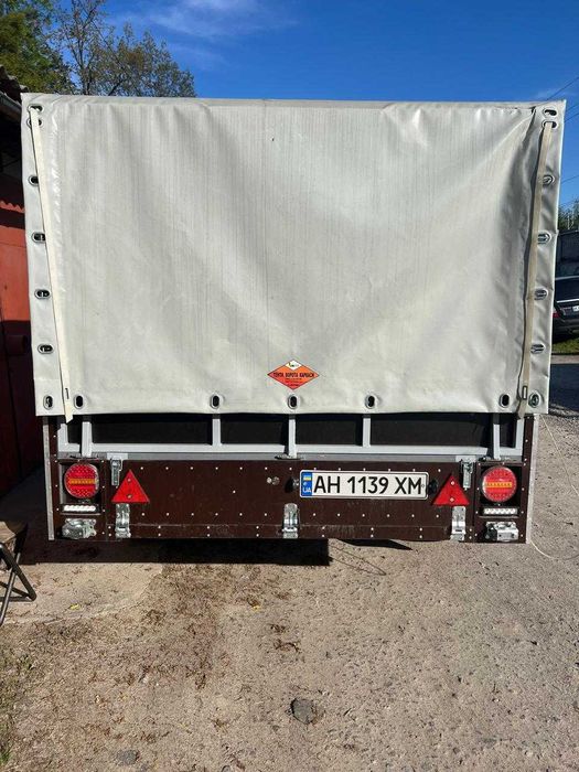 Причіп автомобільний