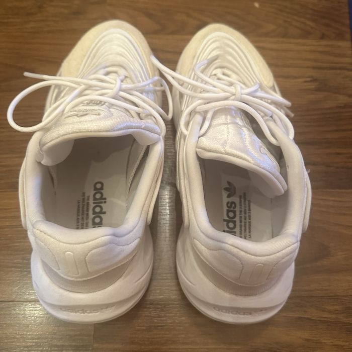 Кросівки Adidas Ozelia 8 розмір
