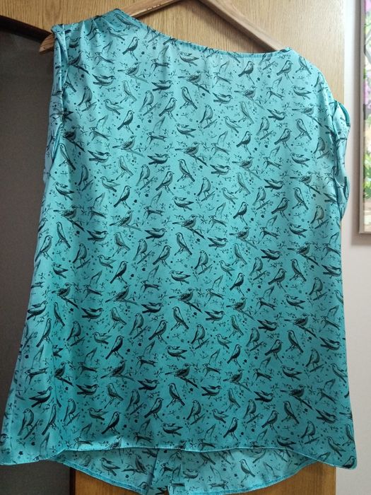 Легка  атласна блуза