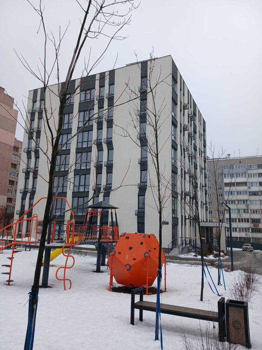 Продам останню дворівневу 3-к квартиру в готовому будинку