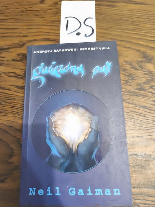Gwiezdny pył N. Gaiman