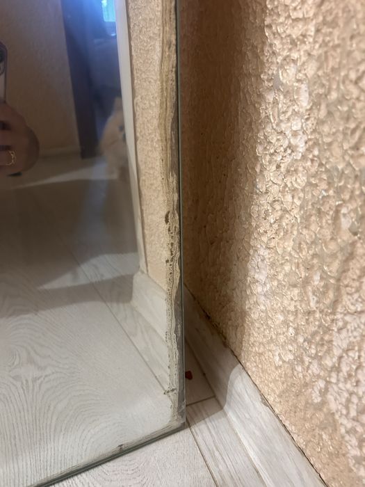 Шкафчик с зеркалом в ванную б.у