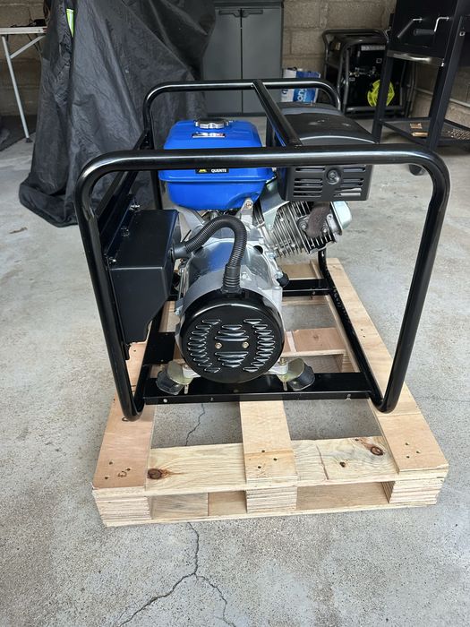 Gerador Powered PGG6500C 5.5 kva