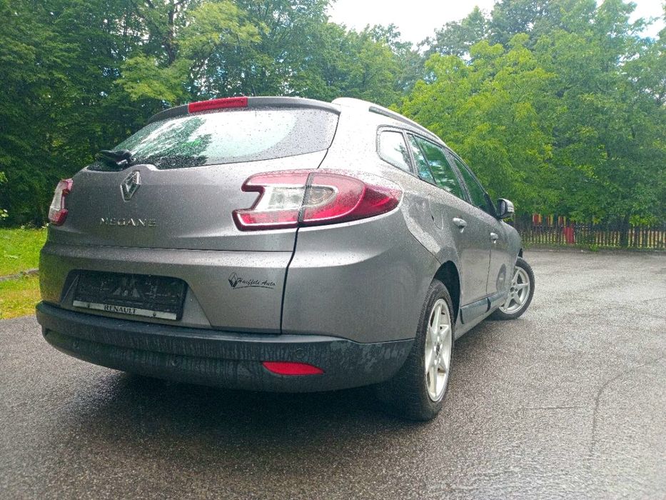 Renault Megane 3 універсал 1,5 дизель 110 сил сірий / Рено Меган