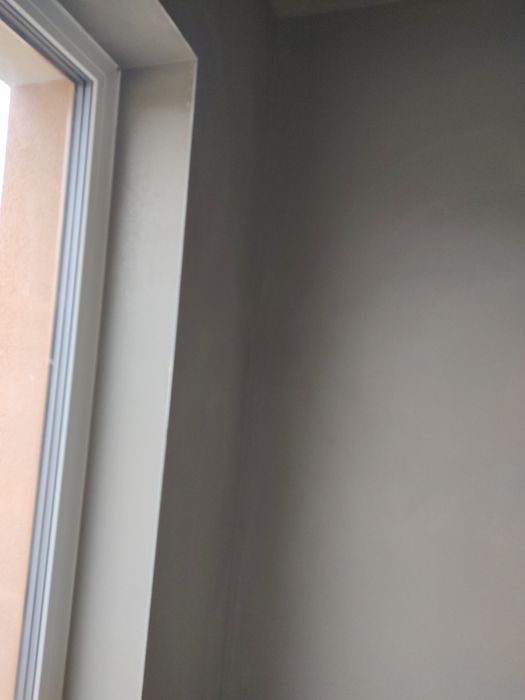 Машинна штукатурка,гіпсова і цементно вапняна.