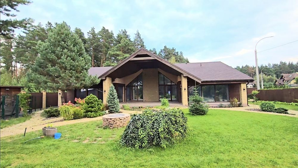 Автономний будинок 297 м2 басейн сон батареї у містечку с. Березівка