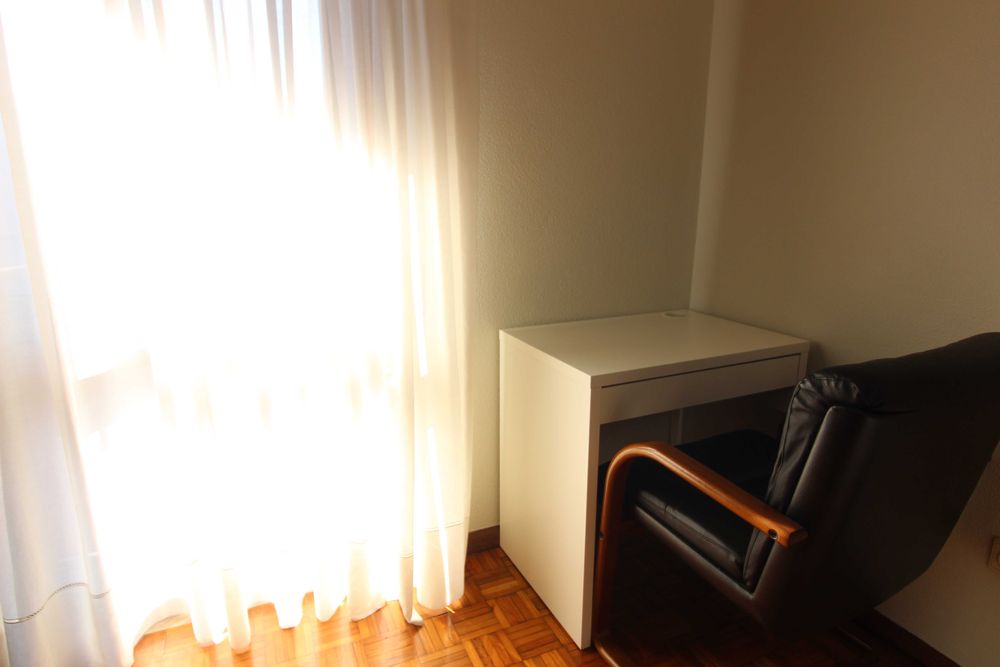 Secretária para tirar boas notas